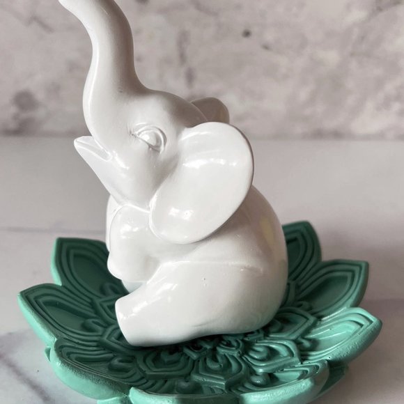 Elephant Wedding Ring Holder Tray Decorative Jewelry Holder, Trinket Tray/Dish - Picture 8 of 9
